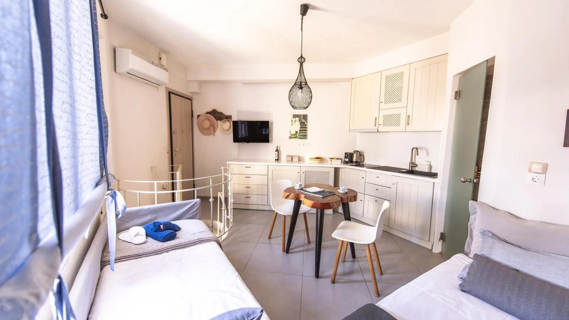 Apartman Fresh Renovated Maisonette Close To The Beach Platísz Jalósz