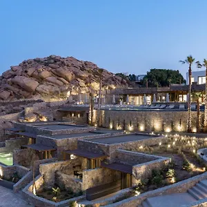Sir Maximus Boutique & Hotel